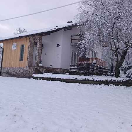 Holiday Home Ivano Korenica Extérieur photo
