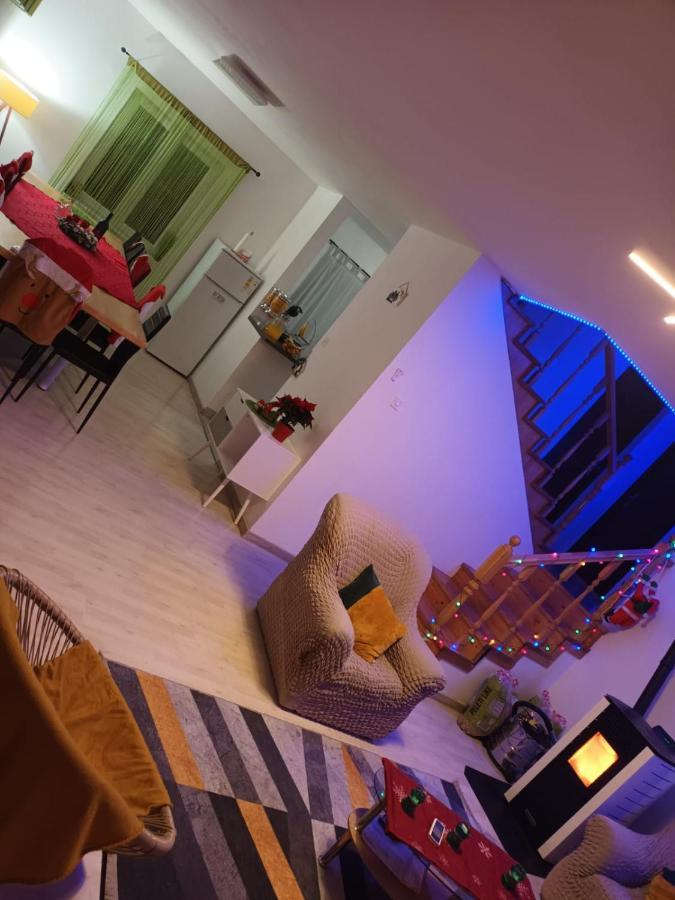 Holiday Home Ivano Korenica Extérieur photo