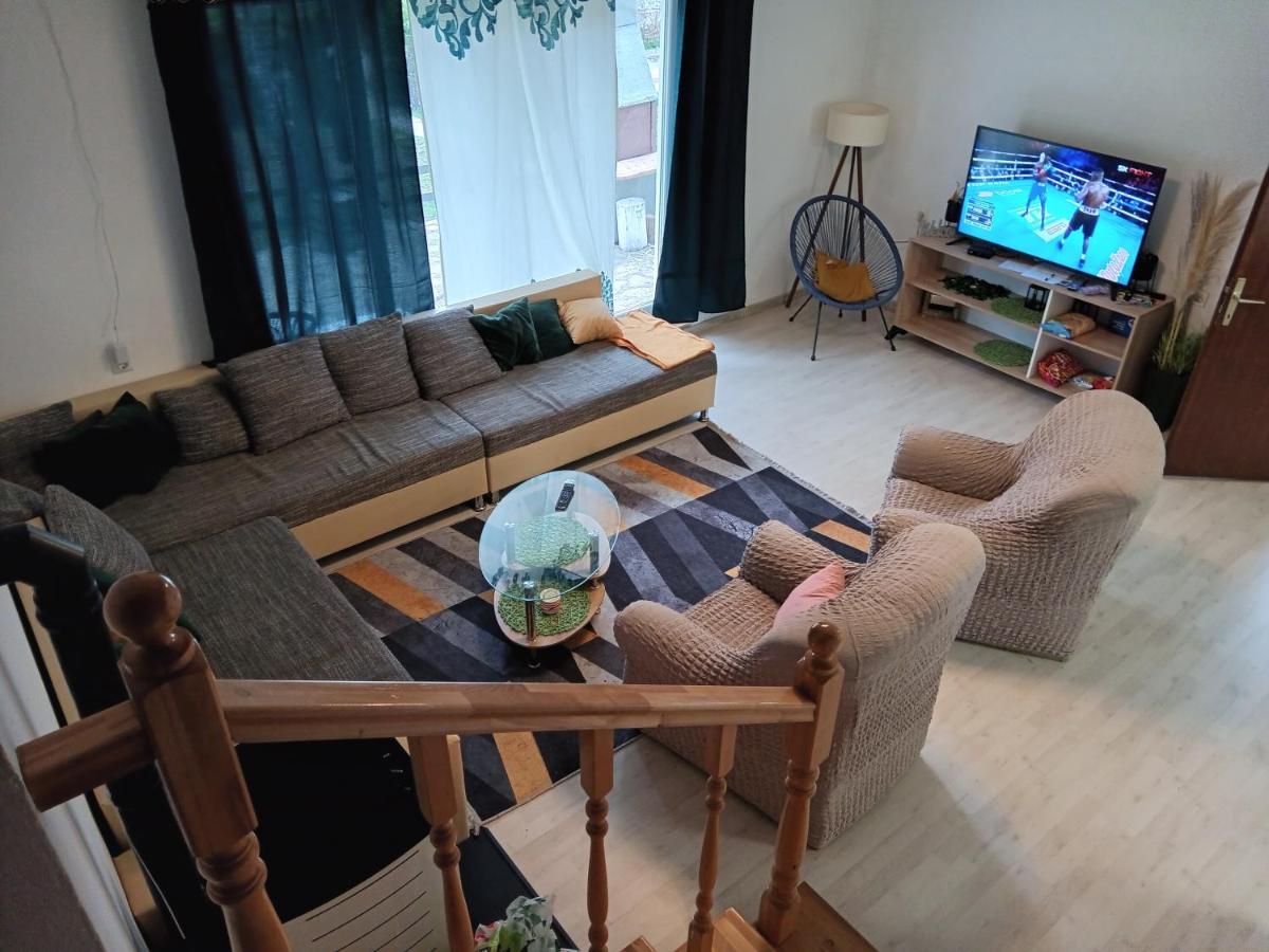 Holiday Home Ivano Korenica Extérieur photo